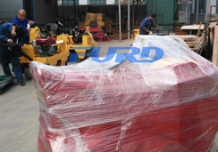 福瑞得機(jī)械座駕壓路機(jī)、手扶壓路機(jī)、灌縫機(jī)及時(shí)包裝發(fā)貨
